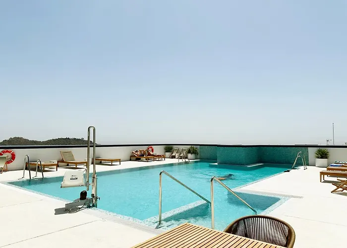 P&o 3bed Urban Sky Apartment *